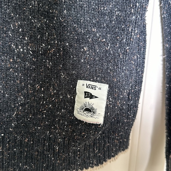 VANS Sweater - Picture 3 of 4